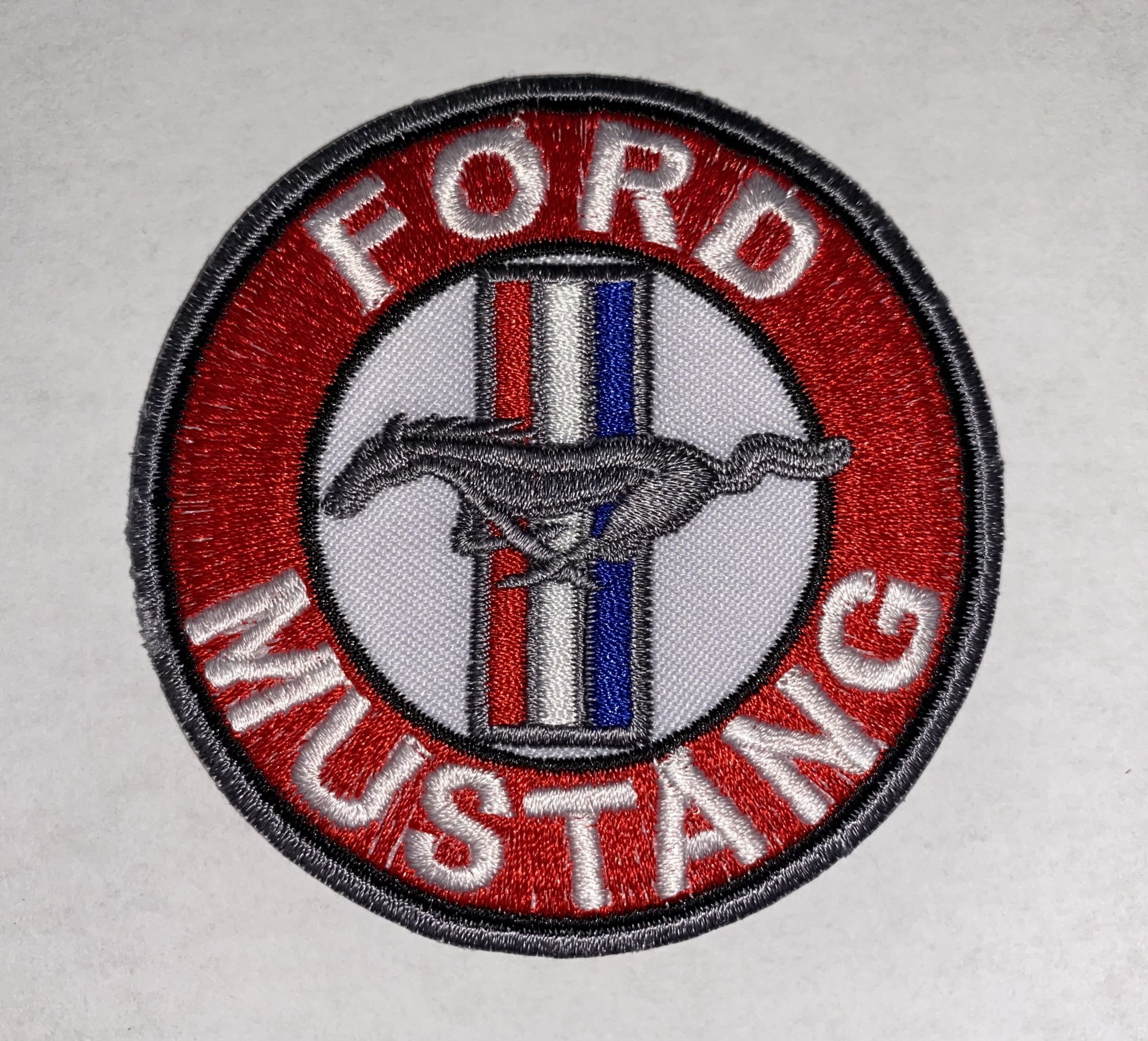 (image for) RED FORD MUSTANG PATCH W/WHITE CENTER TRI BAR RUNNING HORSE - 3"