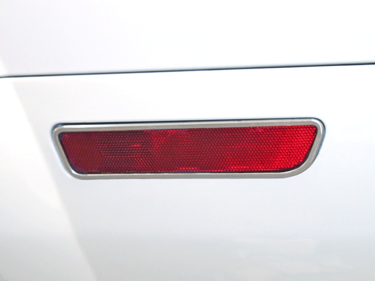 2005-07 QUARTER LAMP TRIM