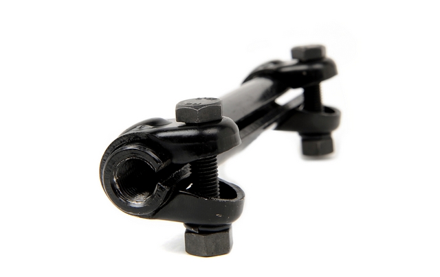 65-66 6 CYL MANUAL STEERING ADJUSTING SLEEVE (image for) 65-66 6 CYL MANUAL STEERING ADJUSTING SLEEVE