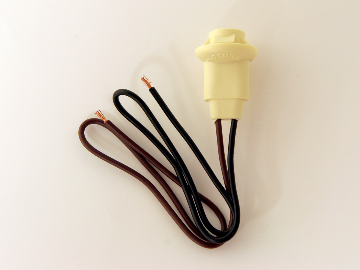 70 -73 SOCKET & WIRE (FRONT & REAR SIDE LIGHT)